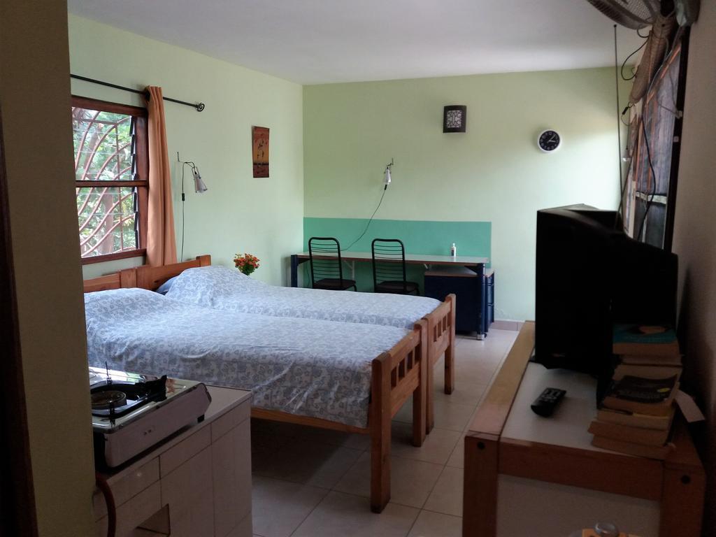 Busy Bee Apartments Kololi Extérieur photo