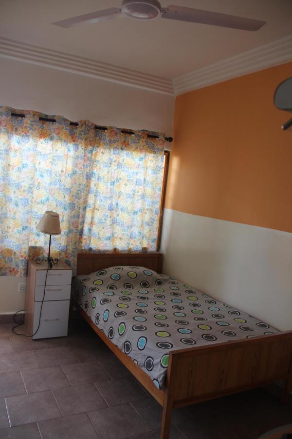 Busy Bee Apartments Kololi Extérieur photo