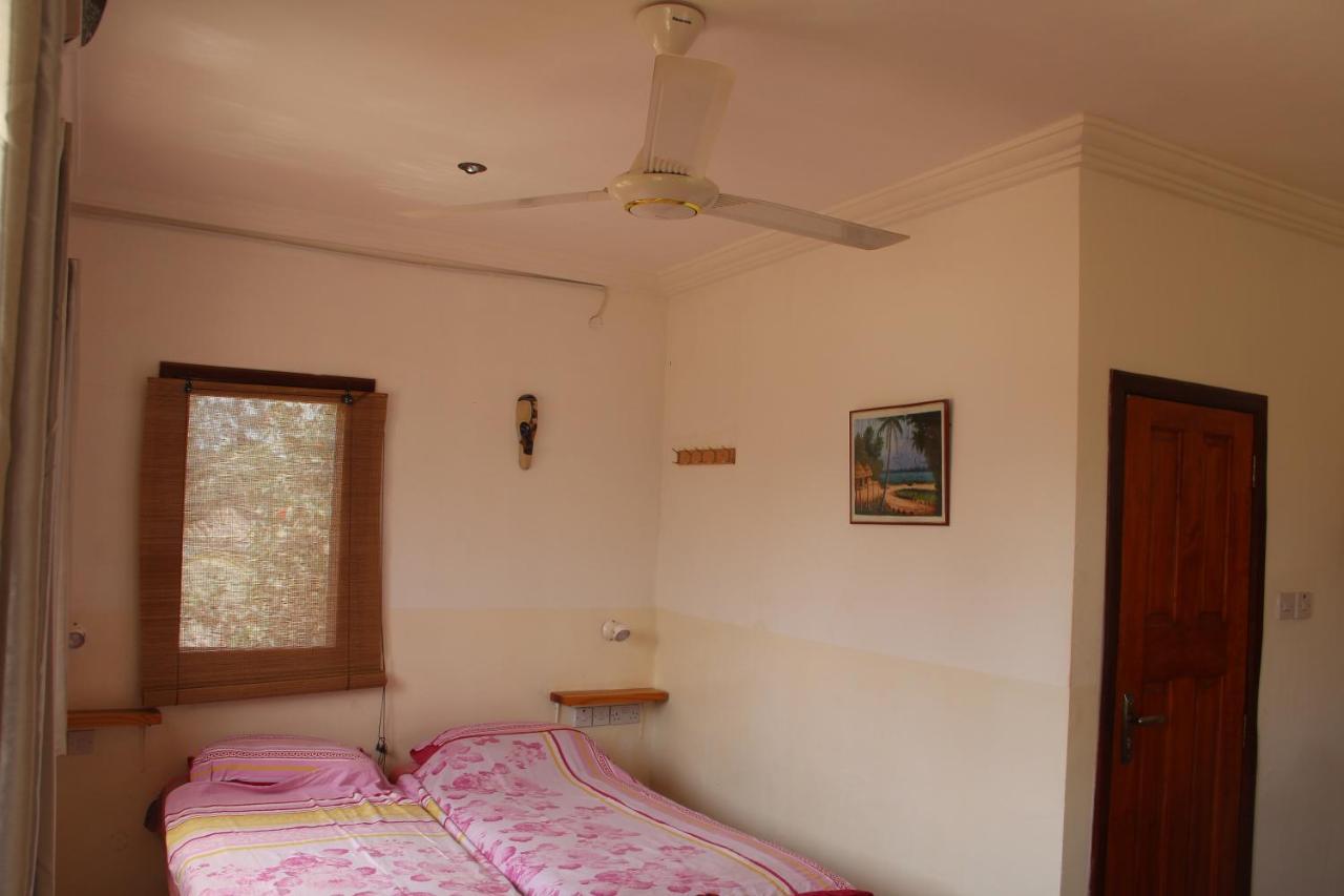 Busy Bee Apartments Kololi Extérieur photo